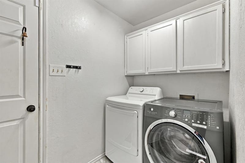 1015 Shelly Drive, Keene TX 76031 - Photo 23