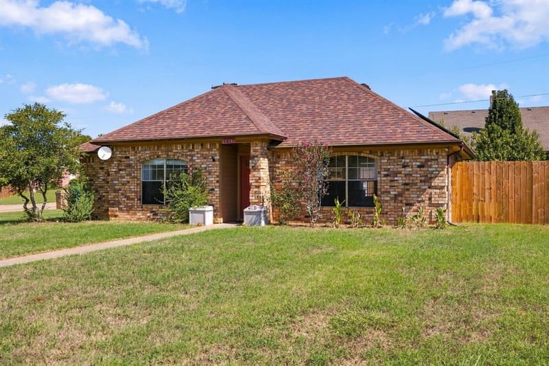 1015 Shelly Drive, Keene TX 76031 - Photo 2
