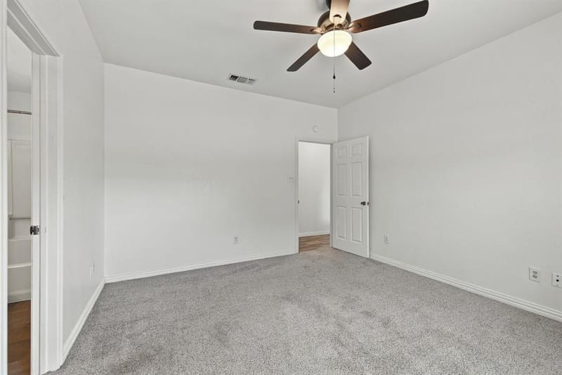 1015 Shelly Drive, Keene TX 76031 - Photo 16