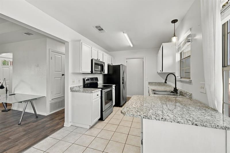 1015 Shelly Drive, Keene TX 76031 - Photo 12