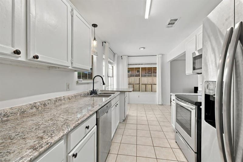 1015 Shelly Drive, Keene TX 76031 - Photo 14