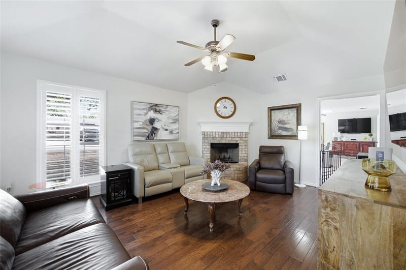 201 W Oak Street, Aledo TX 76008 - Photo 5