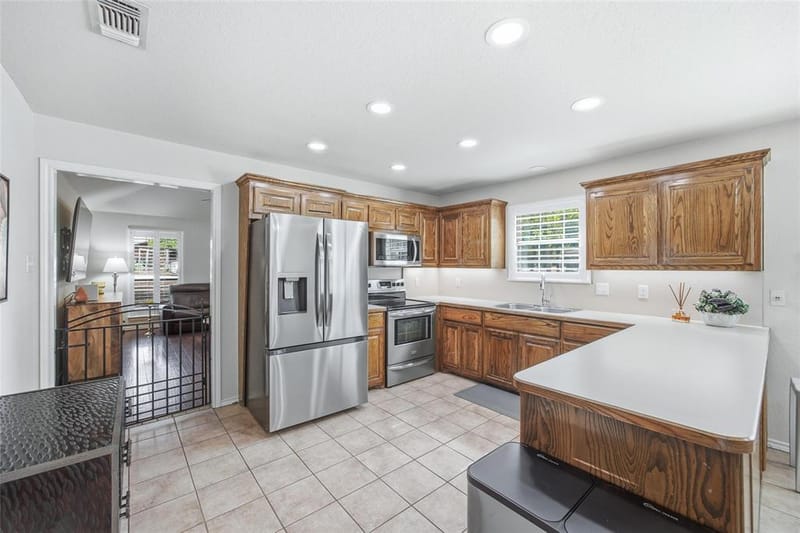 201 W Oak Street, Aledo TX 76008 - Photo 8