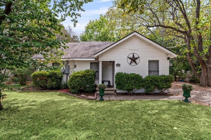 302 W Billington Drive, Robinson TX 76706 - Photo 2