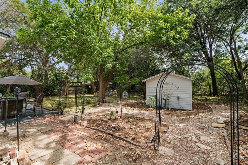 302 W Billington Drive, Robinson TX 76706 - Photo 26