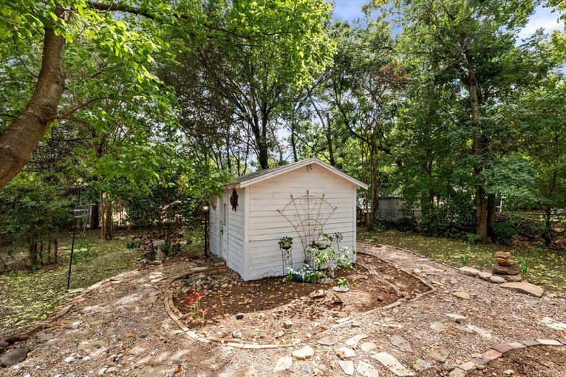 302 W Billington Drive, Robinson TX 76706 - Photo 25