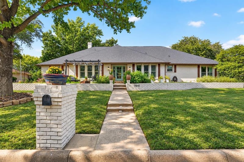 7016 Battle Creek Road, Fort Worth TX 76116 - Photo 2