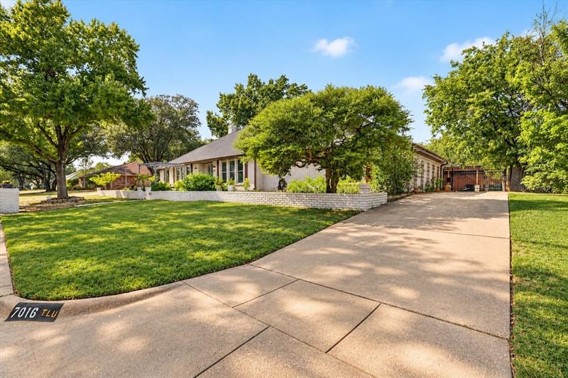 7016 Battle Creek Road, Fort Worth TX 76116 - Photo 3