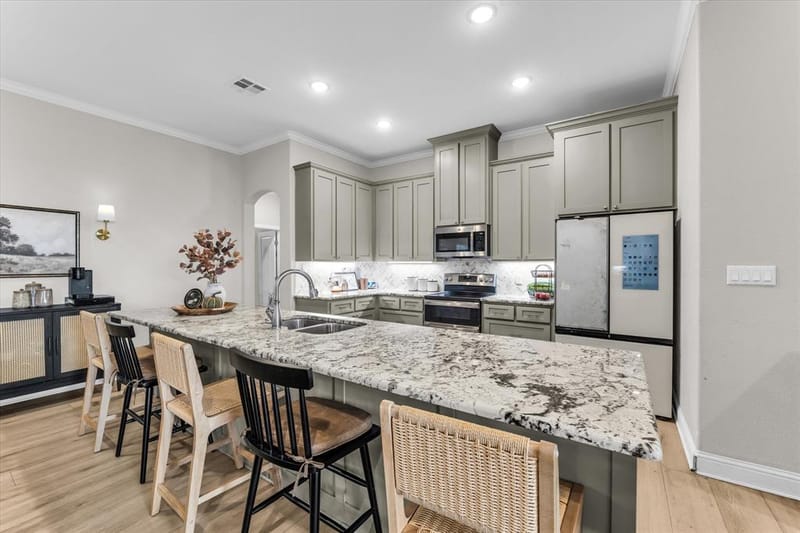 370 Frederick Drive, Robinson TX 76706 - Photo 12