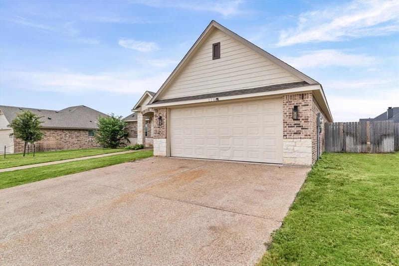 370 Frederick Drive, Robinson TX 76706 - Photo 5