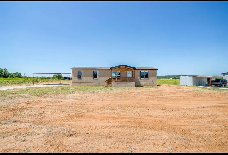 21 Kenzi Drive, Mineral Wells TX 76067 - Photo 3