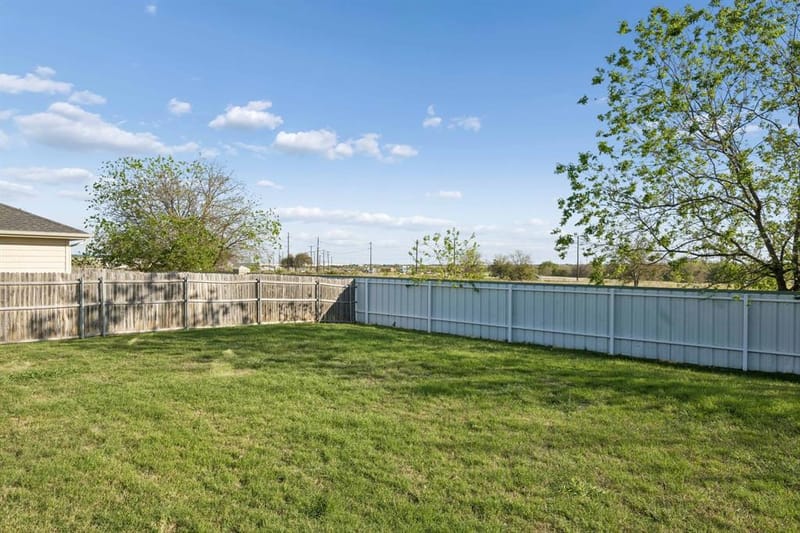 12621 Carpenter Lane, Rhome TX 76078 - Photo 28