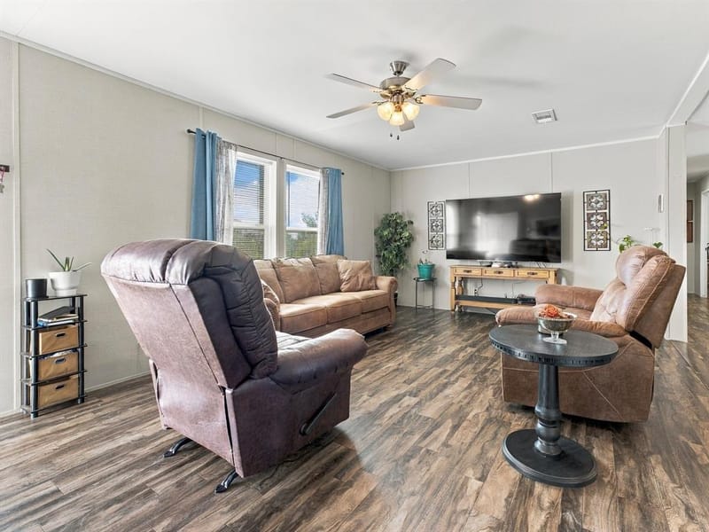 123 Dove Court, Runaway Bay TX 76426 - Photo 7