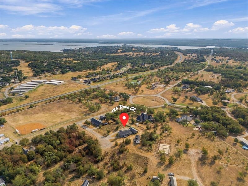 123 Dove Court, Runaway Bay TX 76426