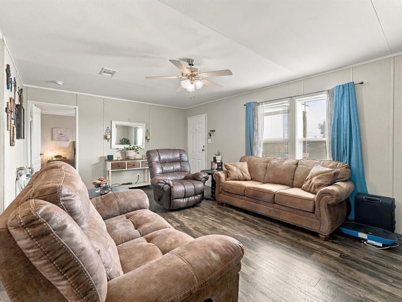 123 Dove Court, Runaway Bay TX 76426 - Photo 10