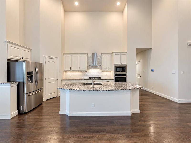 330 Gleneagles Drive, Garland TX 75040 - Photo 7