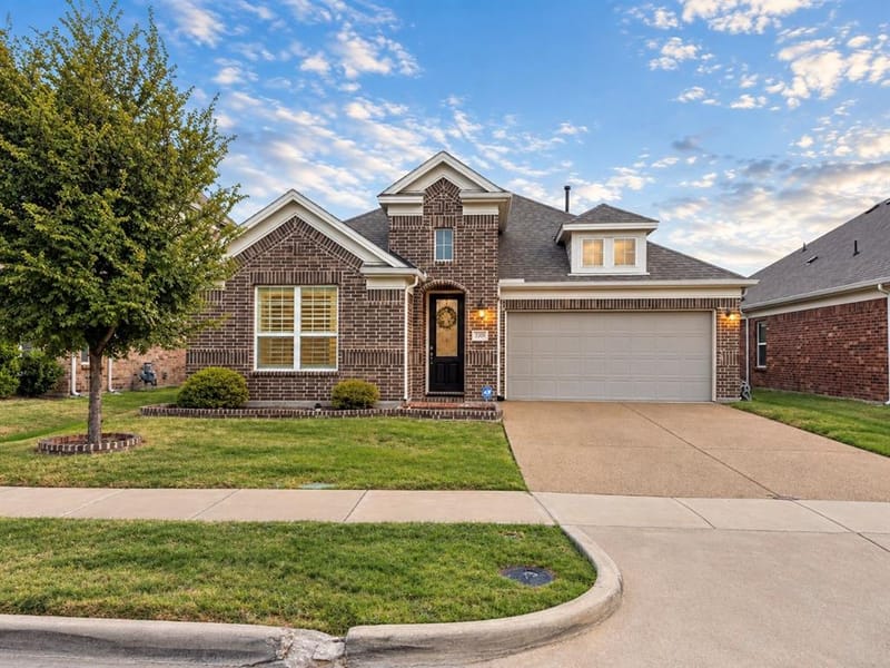 330 Gleneagles Drive, Garland TX 75040 - Photo 36