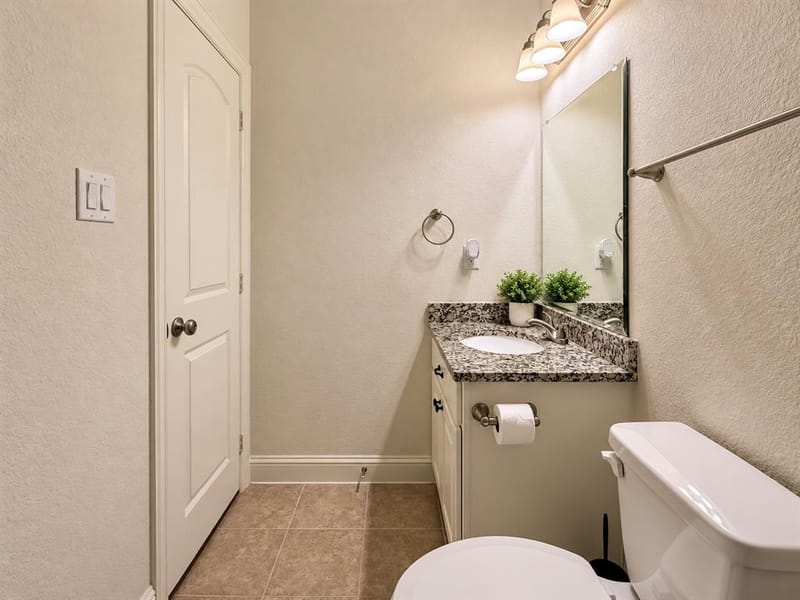 330 Gleneagles Drive, Garland TX 75040 - Photo 31