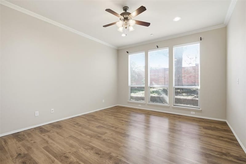 750 Village Green Drive, DeSoto TX 75115 - Photo 23