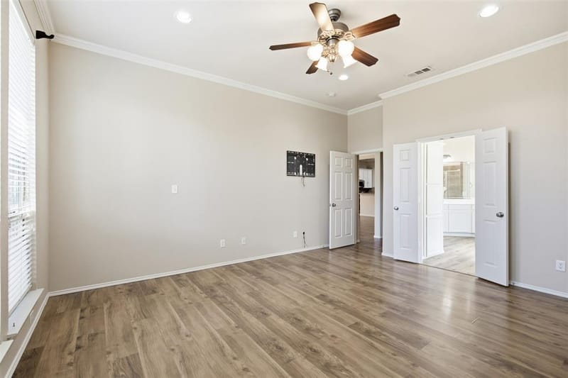 750 Village Green Drive, DeSoto TX 75115 - Photo 24