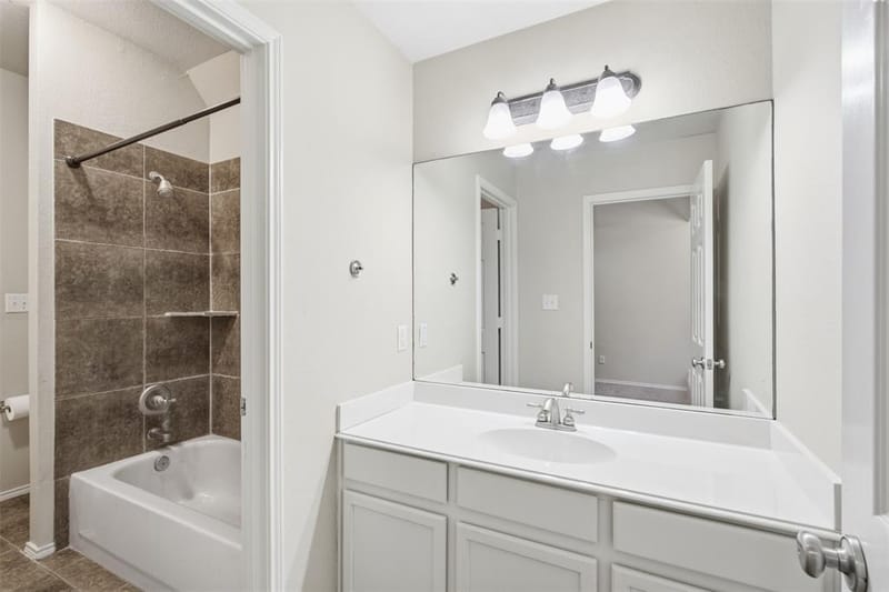750 Village Green Drive, DeSoto TX 75115 - Photo 30