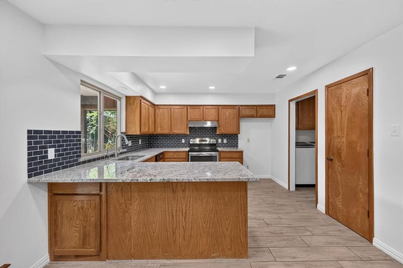 1600 Craighton Court, Arlington TX 76012 - Photo 14