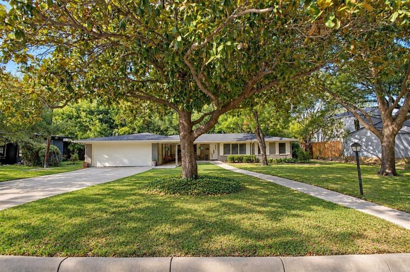 6812 Kirkwood Road, Fort Worth TX 76116 - Photo 2