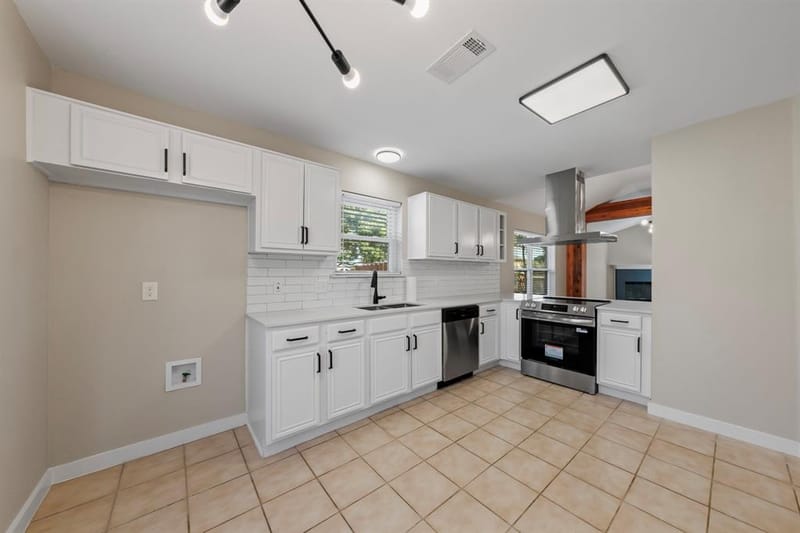 6001 Team Court, Arlington TX 76018 - Photo 12