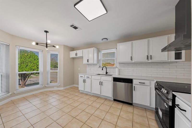 6001 Team Court, Arlington TX 76018 - Photo 11