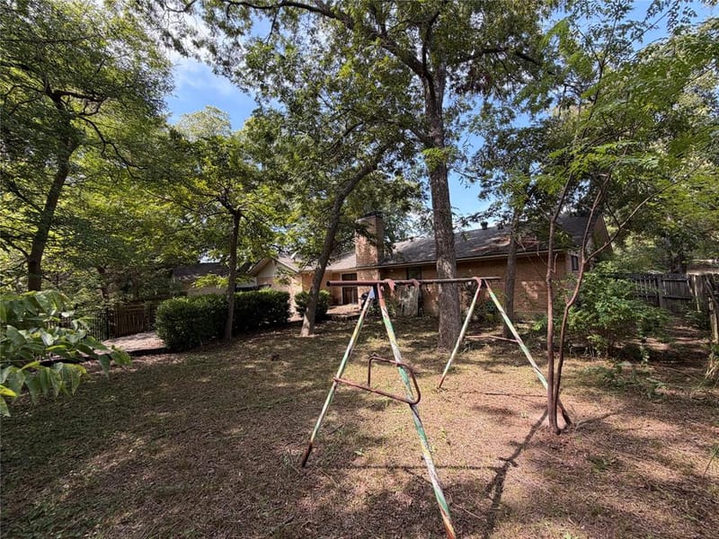 424 Lakewood Drive, DeSoto TX 75115 - Photo 9