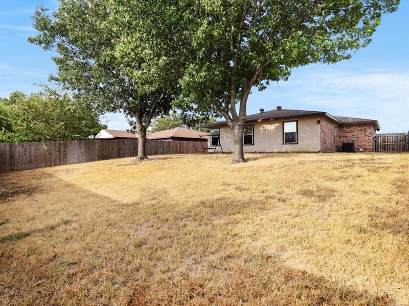 709 Basset Locke Drive, Fort Worth TX 76108 - Photo 23