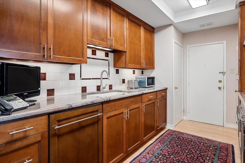 6335 W Northwest Highway # 1117, Dallas TX 75225 - Photo 15