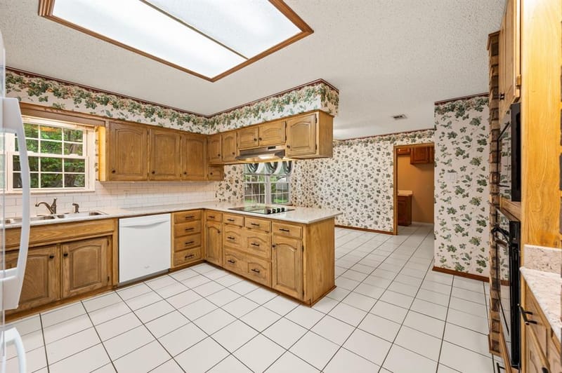 3804 Berkshire Court, Bedford TX 76021 - Photo 17