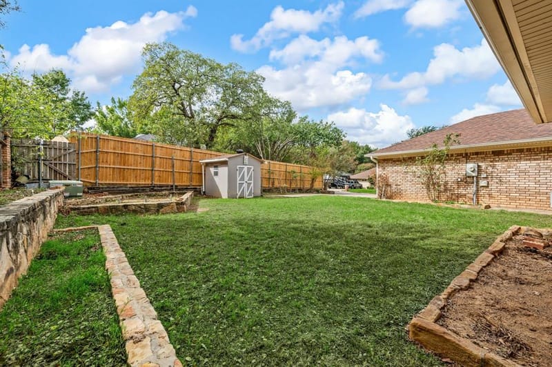 3804 Berkshire Court, Bedford TX 76021 - Photo 31