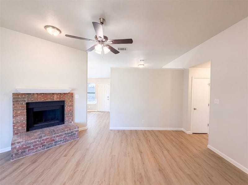 2812 Beverly Drive, Denton TX 76209 - Photo 3