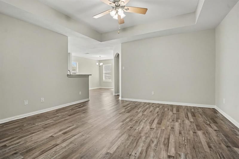 104 Camden Court, Irving TX 75061 - Photo 5
