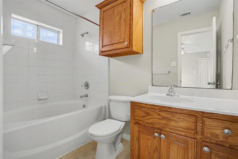 104 Camden Court, Irving TX 75061 - Photo 11