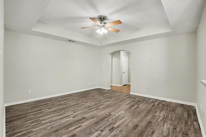 104 Camden Court, Irving TX 75061 - Photo 4