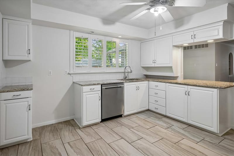1228 Farnham Court E, Irving TX 75062 - Photo 20
