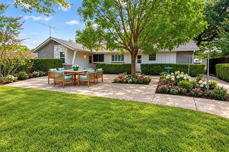 1228 Farnham Court E, Irving TX 75062 - Photo 34