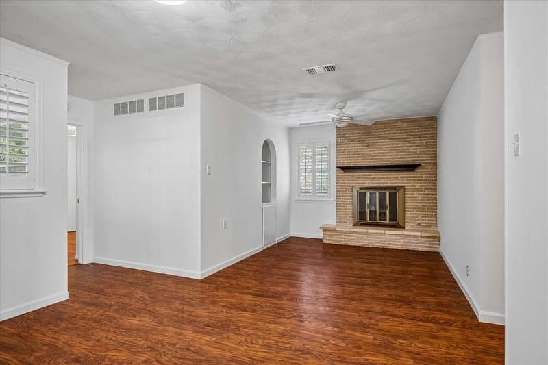 1228 Farnham Court E, Irving TX 75062 - Photo 10