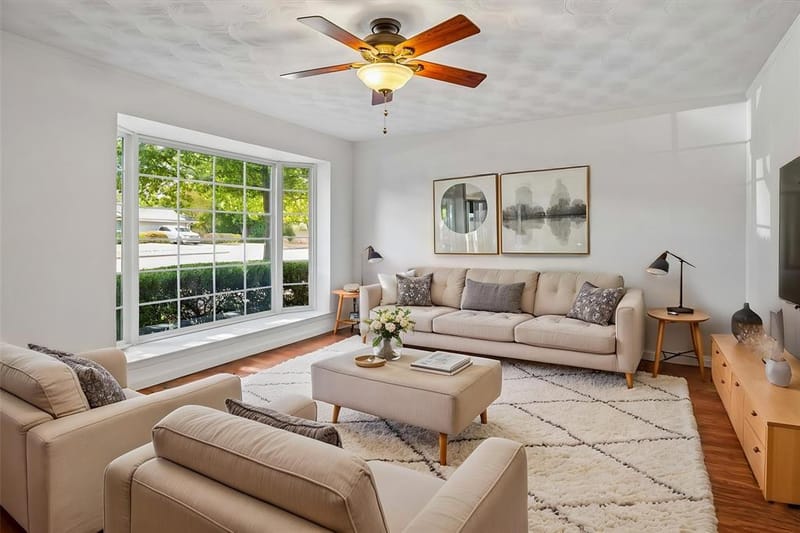 1228 Farnham Court E, Irving TX 75062 - Photo 4