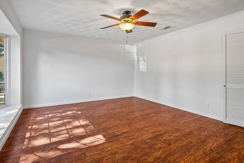 1228 Farnham Court E, Irving TX 75062 - Photo 8