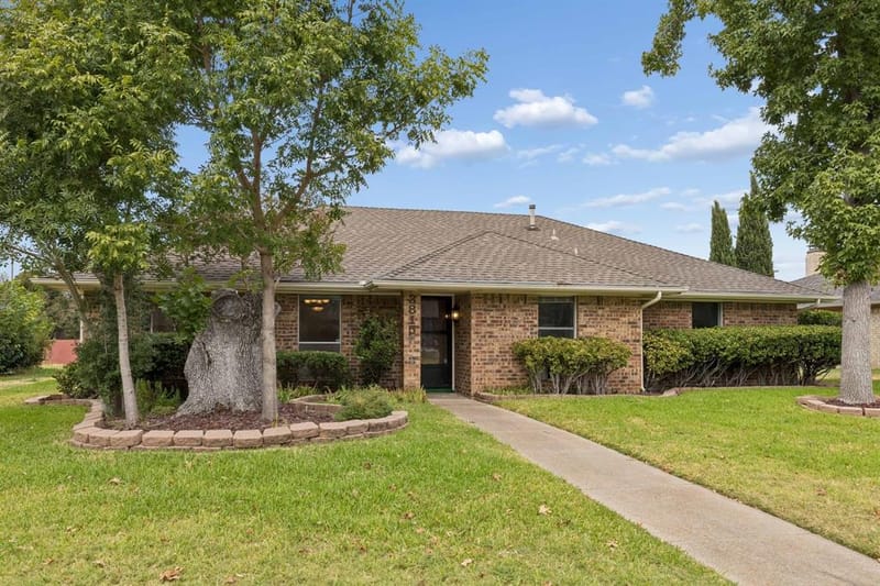 3815 Spring Hollow Drive, Carrollton TX 75007 - Photo 2