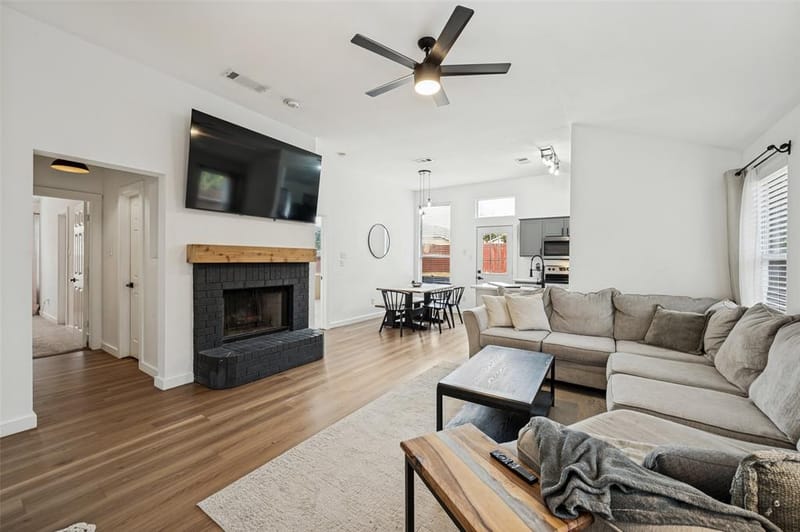 1063 Port Sullivan Drive, Little Elm TX 75068 - Photo 5