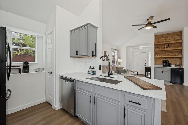 1063 Port Sullivan Drive, Little Elm TX 75068 - Photo 8