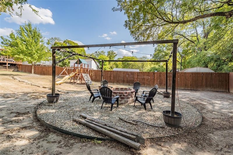 129 Morris Street, DeSoto TX 75115 - Photo 37