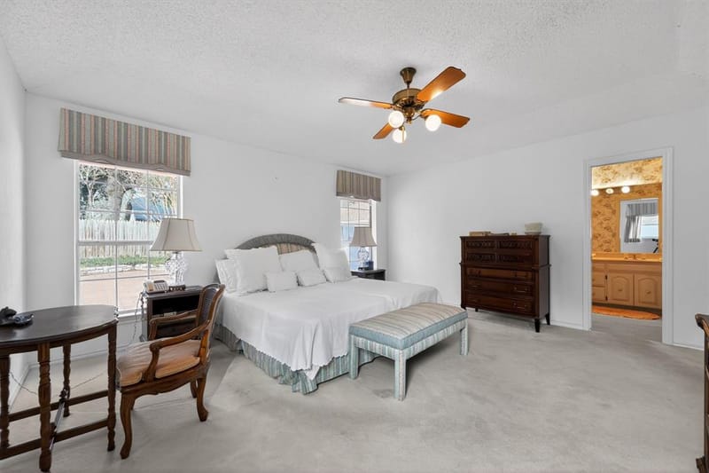 704 Castlewood Lane, Arlington TX 76012 - Photo 22