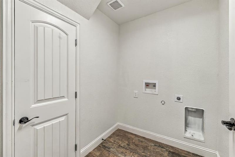 9313 Apache Trail, Rio Vista TX 76093 - Photo 14