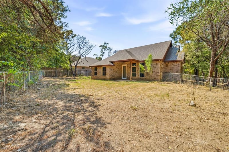 9313 Apache Trail, Rio Vista TX 76093 - Photo 29